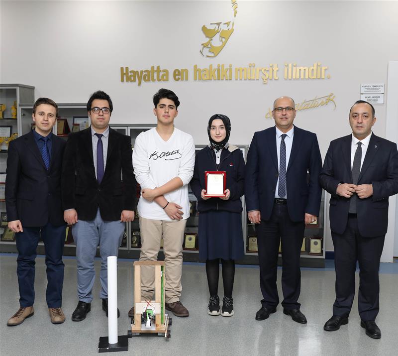 SANKO Okulları NASA-JPL Invention Challenge 15’inci Buluş Şenliği’nde “En Hafif Tasarım” ödülünü kazandı.JPL-NASA INVENTION CHALLANGE; JPL-NASA m&..