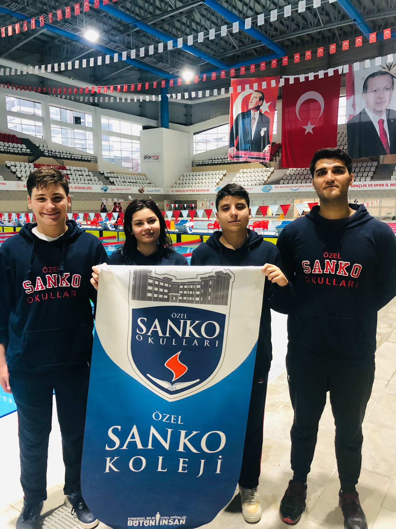 SANKO Okulları, Gaziantep İl Milli Eğitim Müdürlüğü tarafından düzenlenen  Okullar Arası Lise Gençler Yüzme İl Birinciliğinde üçünc..