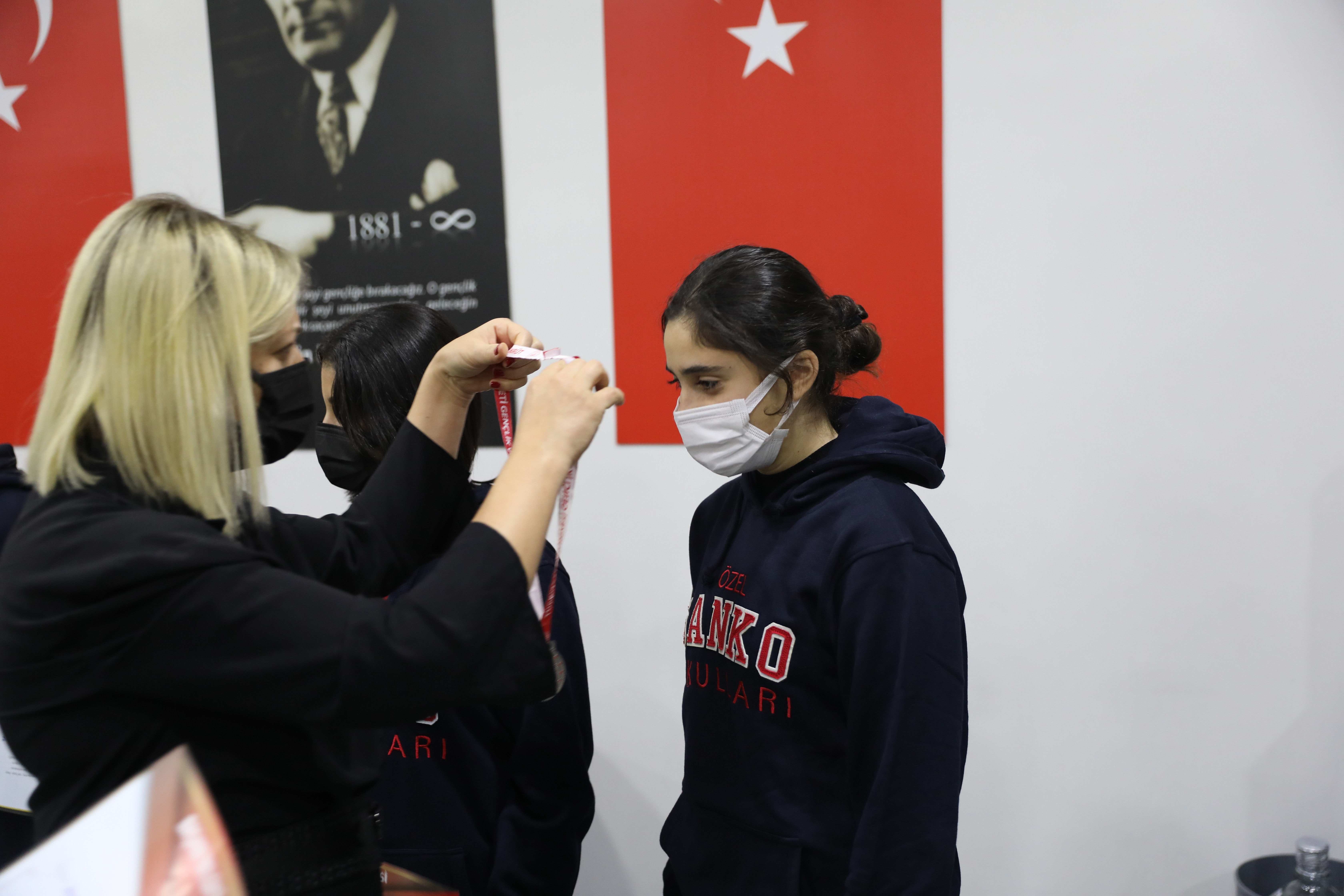 “Bütün İnsan” felsefesi ile gelecek nesillere bireyler yetiştiren Özel SANKO Okulları, her bir öğrencisinin akademik, yabancı dil, sosyal, kültürel,..