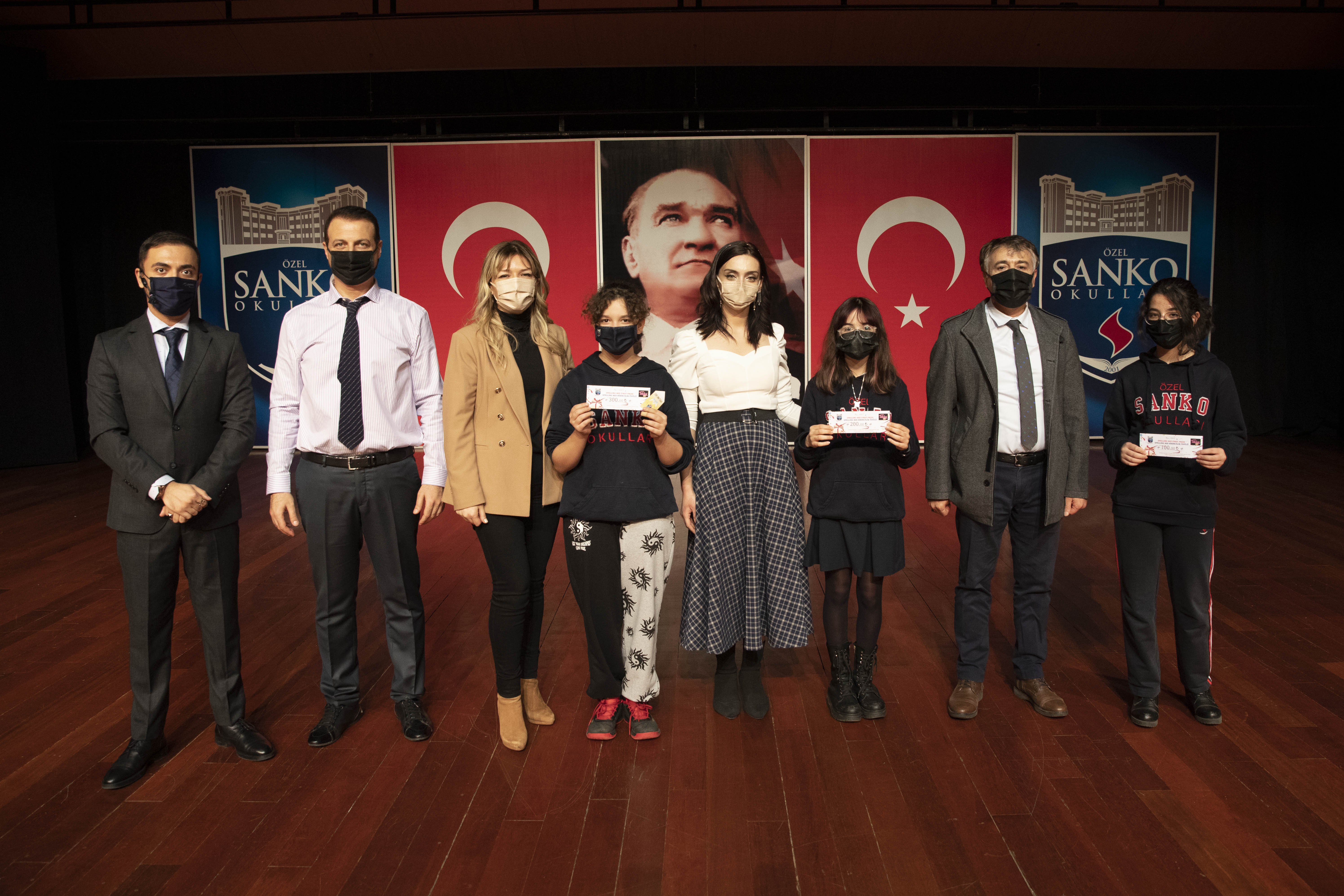 SANKO Okulları lise İngilizce öğretmenleri Kerim Gülşen, Nima Dastafkan, Didem Korkmaz ve Tuğçe Özpamukçu tarafından 9. Sınıf öğrencileri arasında 08 Aralık..