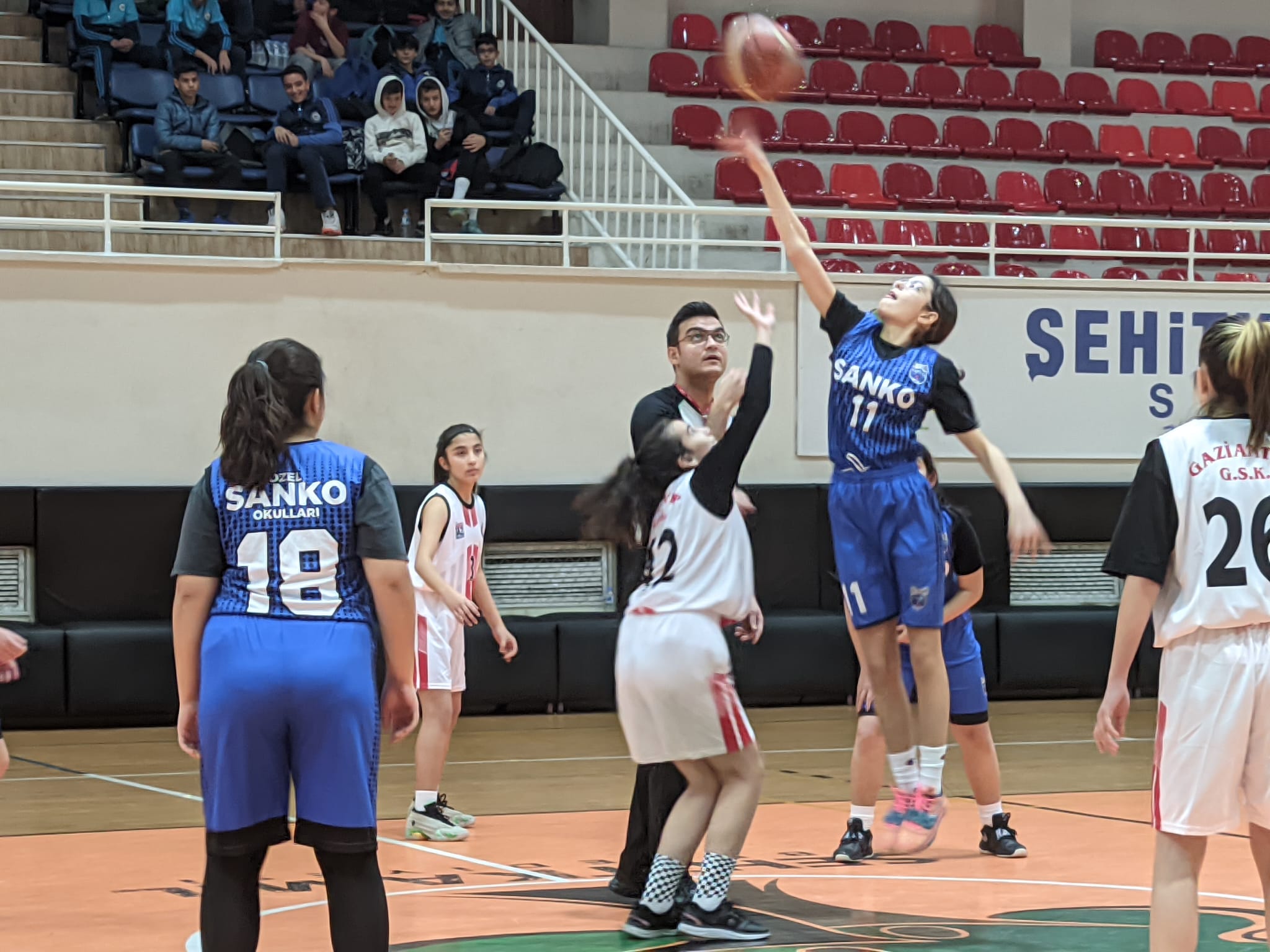 SANKO Okulları Yıldız Kız Basketbol Takımı, Gaziantep Gençlik ve Spor İl Müdürlüğü tarafından düzenlenen “Okul Sporları Yıldız Kızlar Basketbol İl Birin..